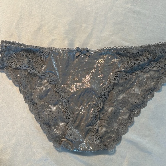 NWT VS Panty Bundle - Picture 5 of 11
